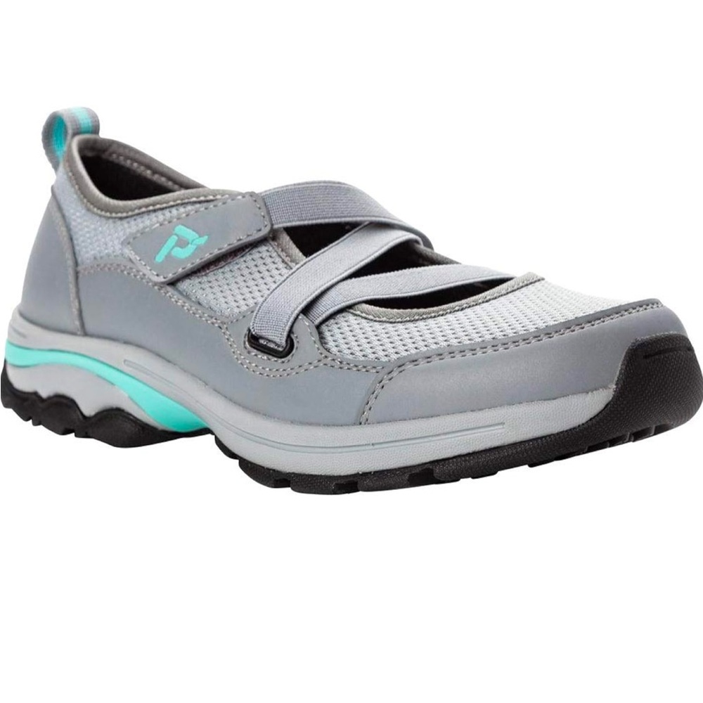 Worn once: Propét Women's Poppy Hiking Shoe